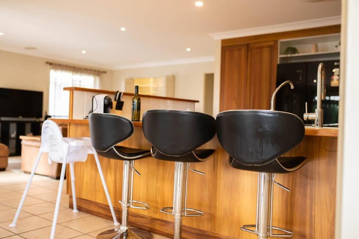 Goldfinch Way Stunning & Spacious Sleeps 11 *