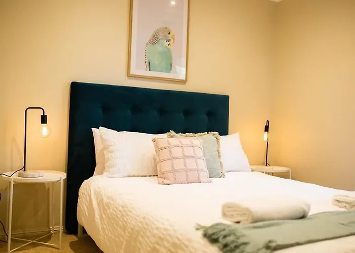 Goldfinch Way Stunning & Spacious Home Sleeps 11
